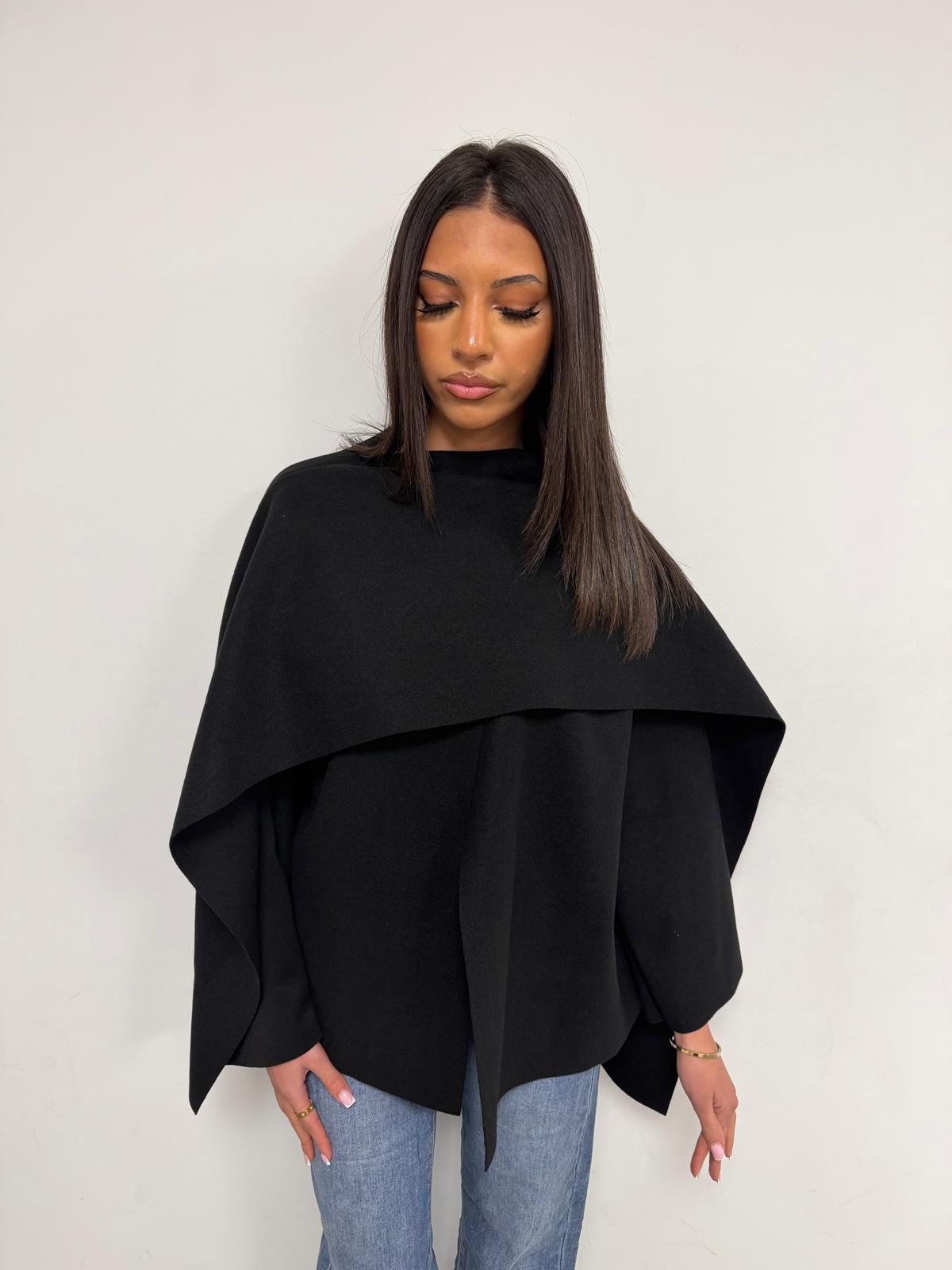 Cape Design GLOW UP